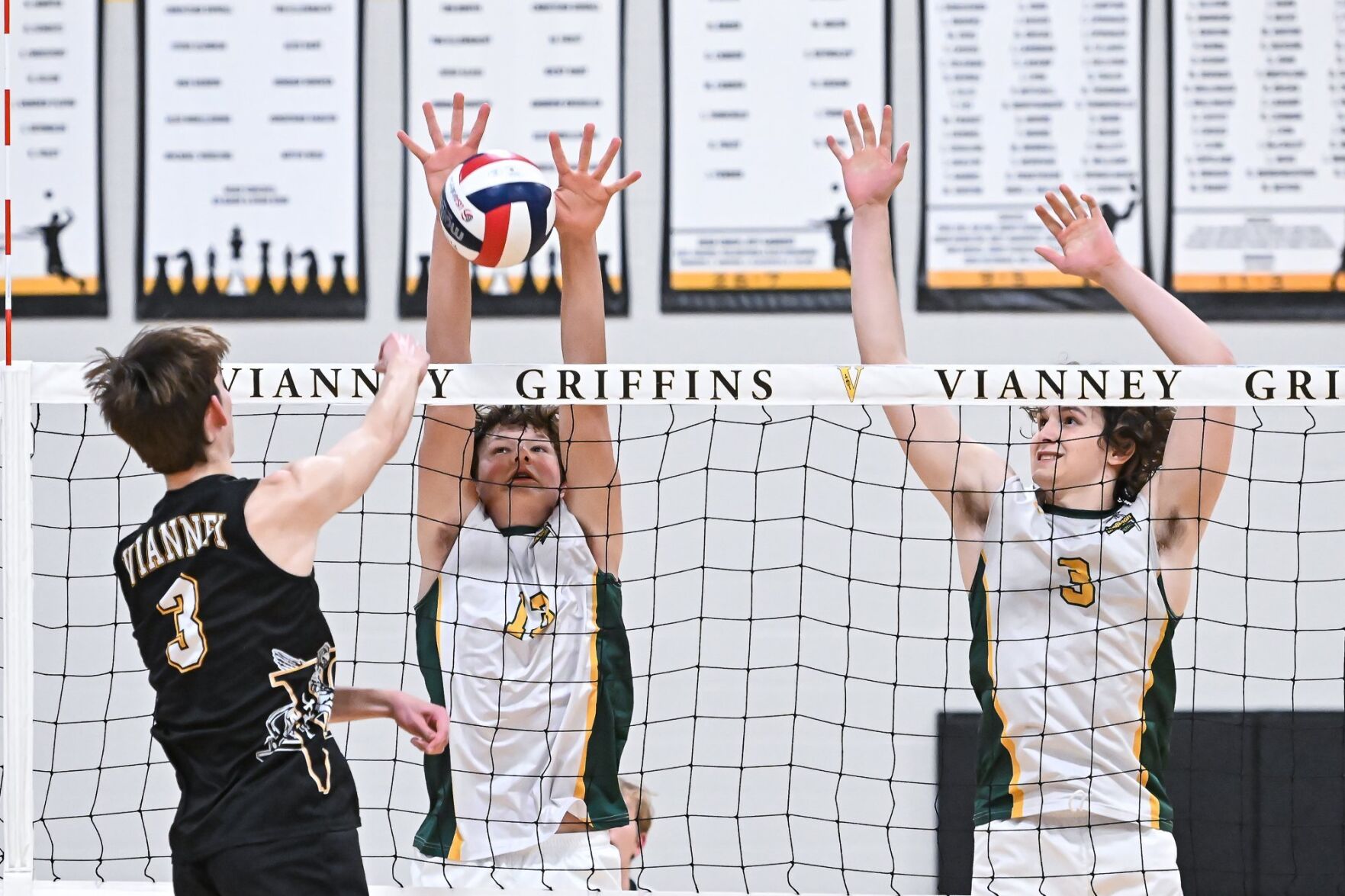 04/01/24 - Boys Volleyball Lindbergh at Vianney